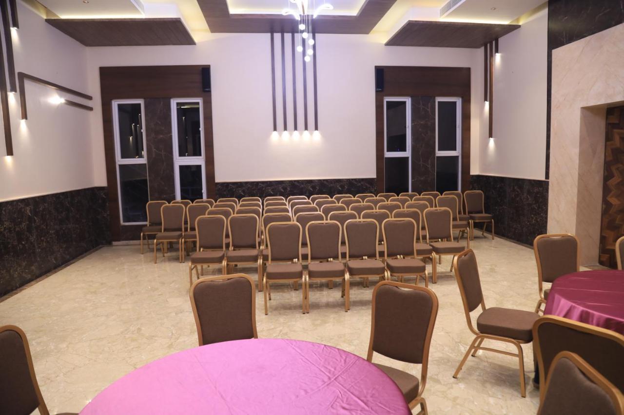 Kings Bury Inn Kumbakonam Eksteriør billede